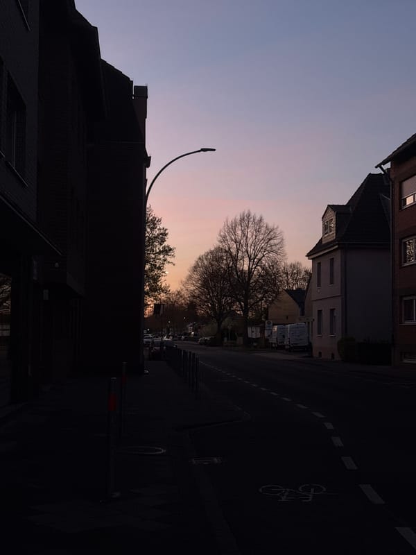 Dusk colors observed over Mönchengladbach street scene