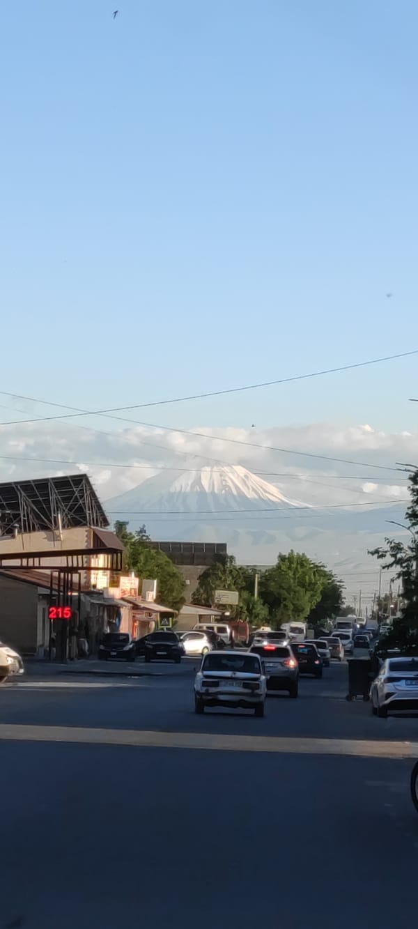 Traffic flows on Ayntap street with Mount Ararat backdrop