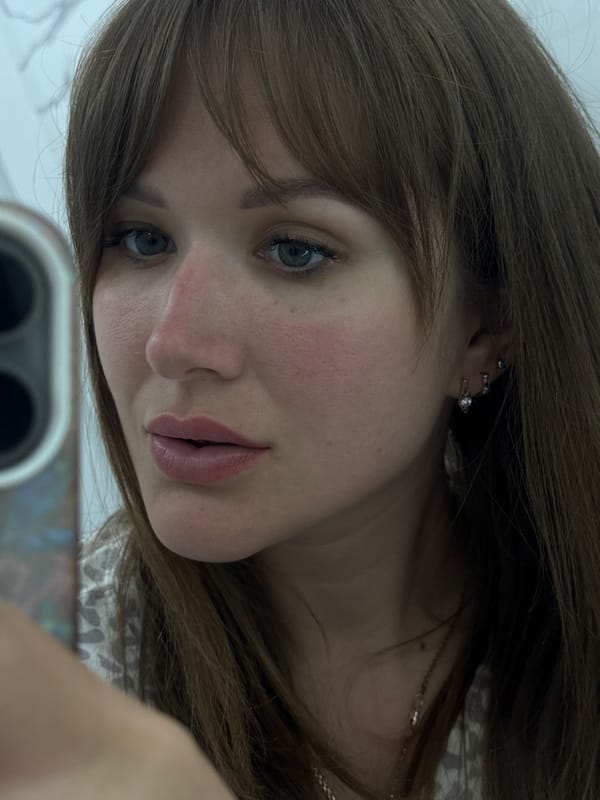 Woman documents personal moments at Stavropol residence