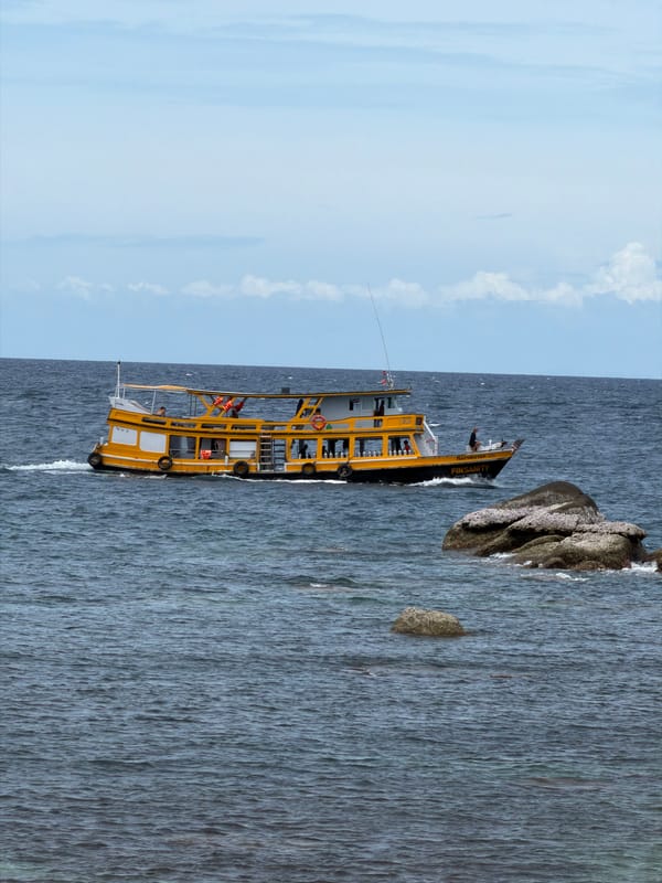 A laid-back island morning across Ko Pha-ngan's beaches and water