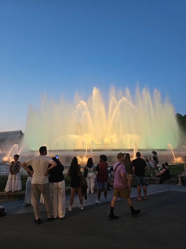 Magic Fountain of Montjuïc lights up Barcelona's summer evening
