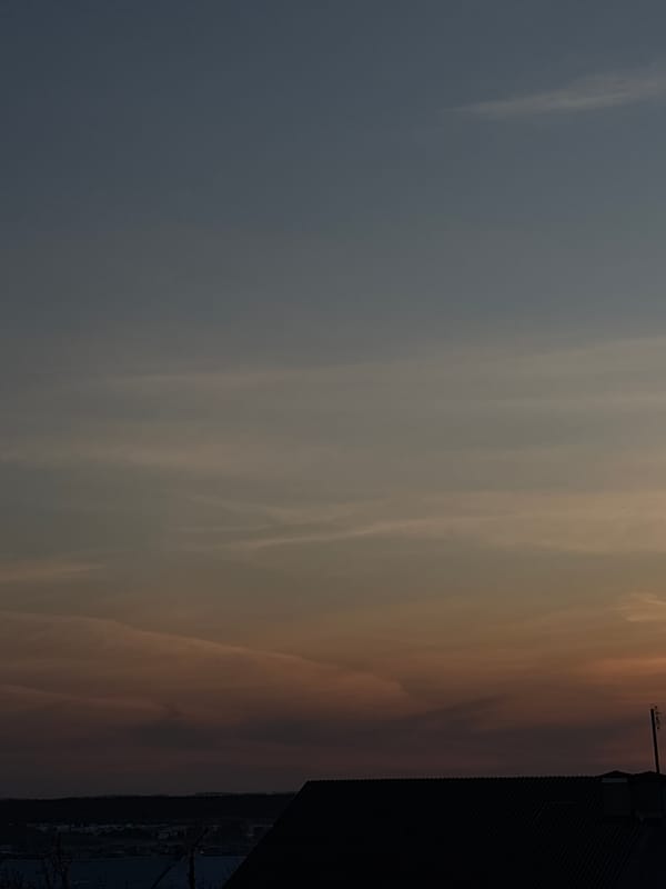 Sunset photography session documented across Russian towns