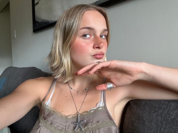 Young woman documents evening at Squamish residence through selfies