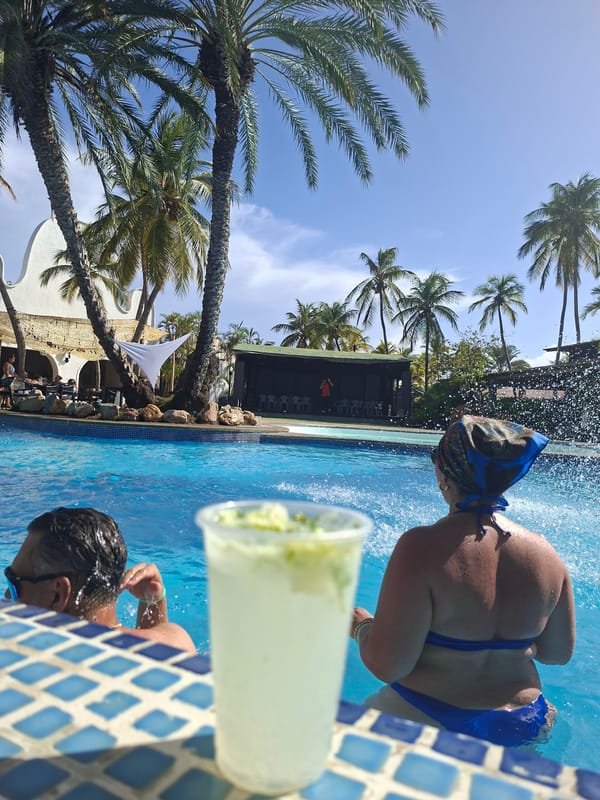 Sunny afternoon pool hangout at a Porlamar resort